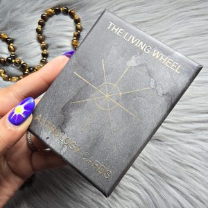 Cartas de Astrologia da Roda Viva, baralho de 55 cartas com guia complementar e caixa original - USADO