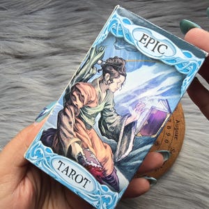 Tarot épico de Pietro Alligo, baralho de tarô de 78 cartas com guia e caixa - USADO