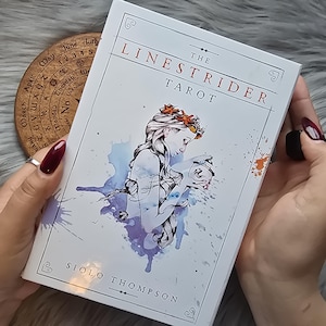 The Linestrider Tarot de Siolo Thompson, baralho de tarô de 78 cartas com guia e caixa - USADO