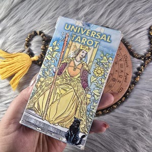 Tarot Universal de Pietro Alligo, baraja de tarot de 78 cartas con pequeño libro blanco y caja - USADO