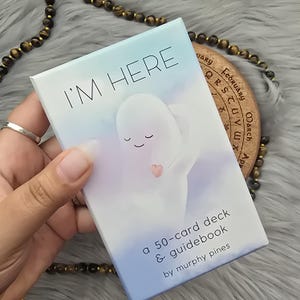 Estoy aquí de Murphy Pines, baraja de 50 cartas con guía complementaria y caja original - USADA
