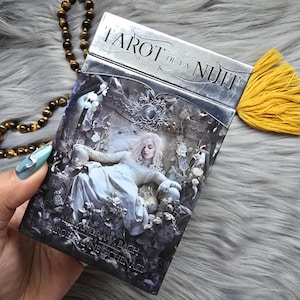 Tarot De La Nuit de Alexandra V. Bach, baralho de tarô de 78 cartas com guia e caixa - USADO