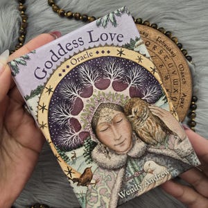 Oráculo do Amor da Deusa por Wendy Andrew, baralho de 36 cartas com guia complementar e caixa original - USADO