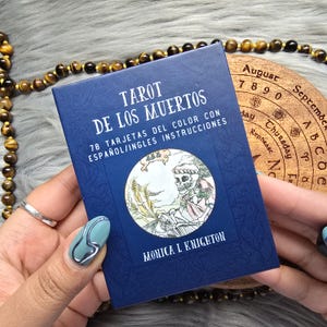 Tarot De Los Muertos de Monica L Knighton, baraja de tarot de 78 cartas con guía complementaria y caja - USADA