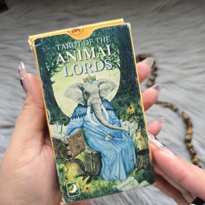 Tarot of the Animal Lords van Angelo Giannini, 78 kaarten tarotkaarten met originele doos, geen handleiding - GEBRUIKT