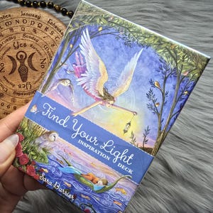 Baraja de inspiración "Encuentra tu luz" de Sara Burrier, 44 cartas con pequeño libro blanco y caja original - USADA
