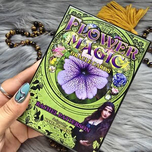 Flower Magic Oracle Cards por Rachel Patterson, baralho de 48 cartas com guia complementar e caixa original - USADO