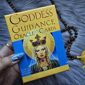 Cartas de Oráculo de Orientação da Deusa por Doreen Virtue, baralho de 44 cartas com guia complementar e caixa original - USADO
