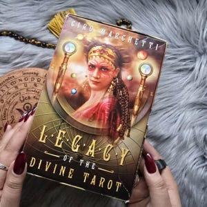 Vermächtnis des Göttlichen Tarot von Ciro Märzetti, 78 Karten Tarot Deck mit Begleitführer und Box - GEBRAUCHT