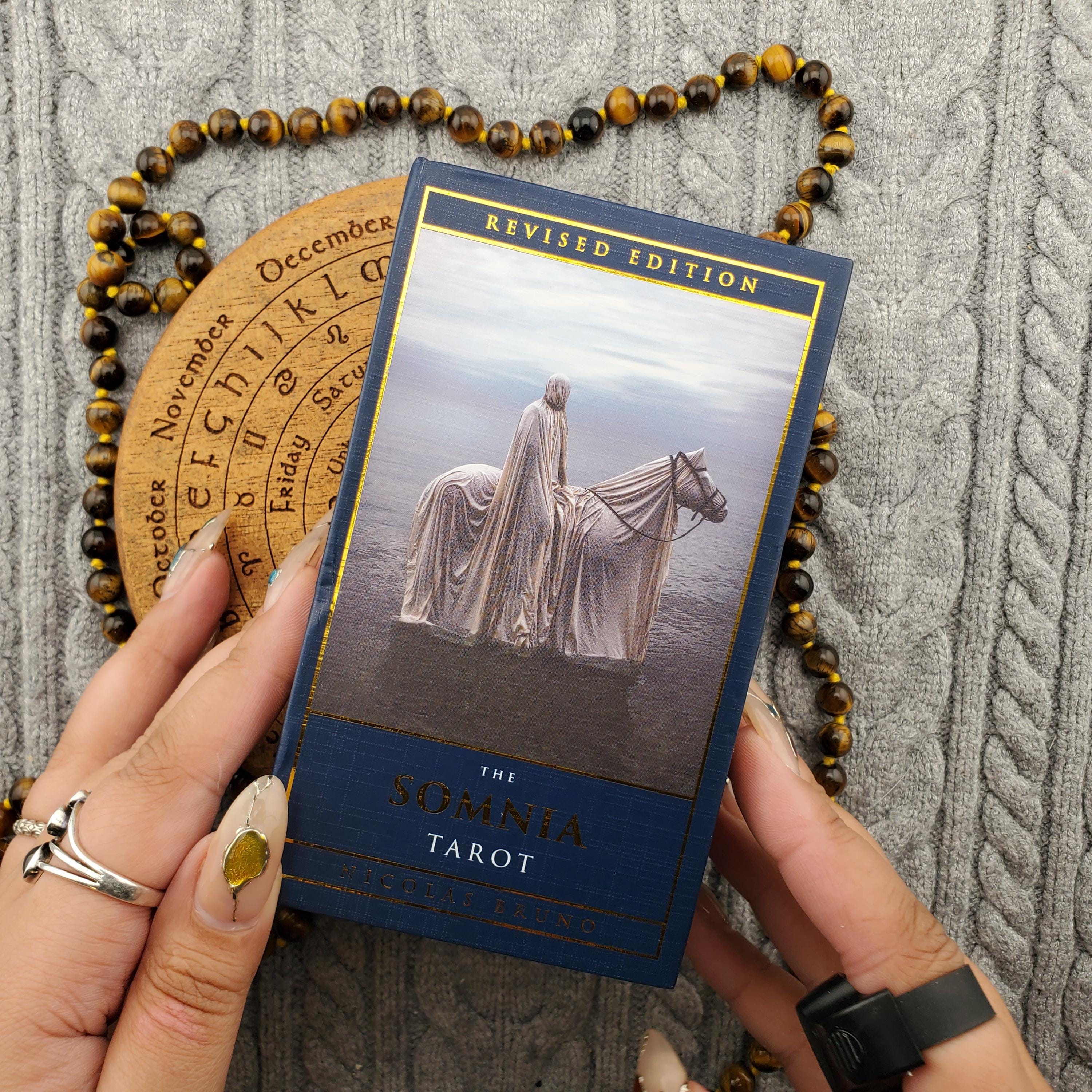 【美品・正規品】Somnia Tarot Deck タロットカード Amazon.com: Shores Of Moon Luna Somnia Tarot Deck with Guidebook