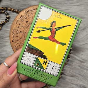 Tarot of Ceremonial Magick de Lon Milo DuQuette, baralho de tarô de 78 cartas com guia e caixa - USADO
