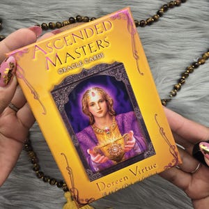 Ascended Masters Oracle Cards por Doreen Virtue, baralho de 44 cartas com guia e caixa original - USADO