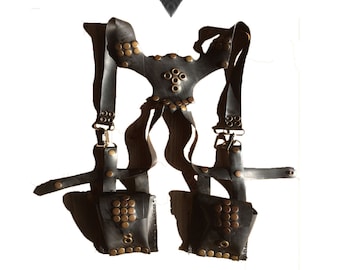 Upcycle- Harness- Gürtel - Körpergürtel -Recycelte Ornamente- Handgemacht- free Bags - Holster Körper-Accessoires - Einzigartiges Design - Saddle Bags