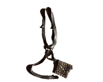 Upcycled Rubber Harness Gürtel-Handgemachtes Holster Accessoire, veganer Harness, kleiner Beutel, veganer Gürtel, Steampunk, brennender Mann
