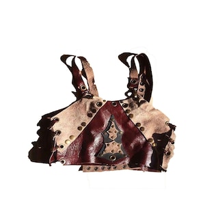 Upcycle- Leather Top- Bodybelts  -Recycled Ornaments - Handmade - free bags - Body Accessories - Unique Design - Original Design