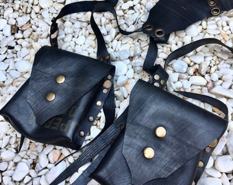 Doppelte Holstertasche aus recyceltem Gummi - Vegane Festival Umhängetasche