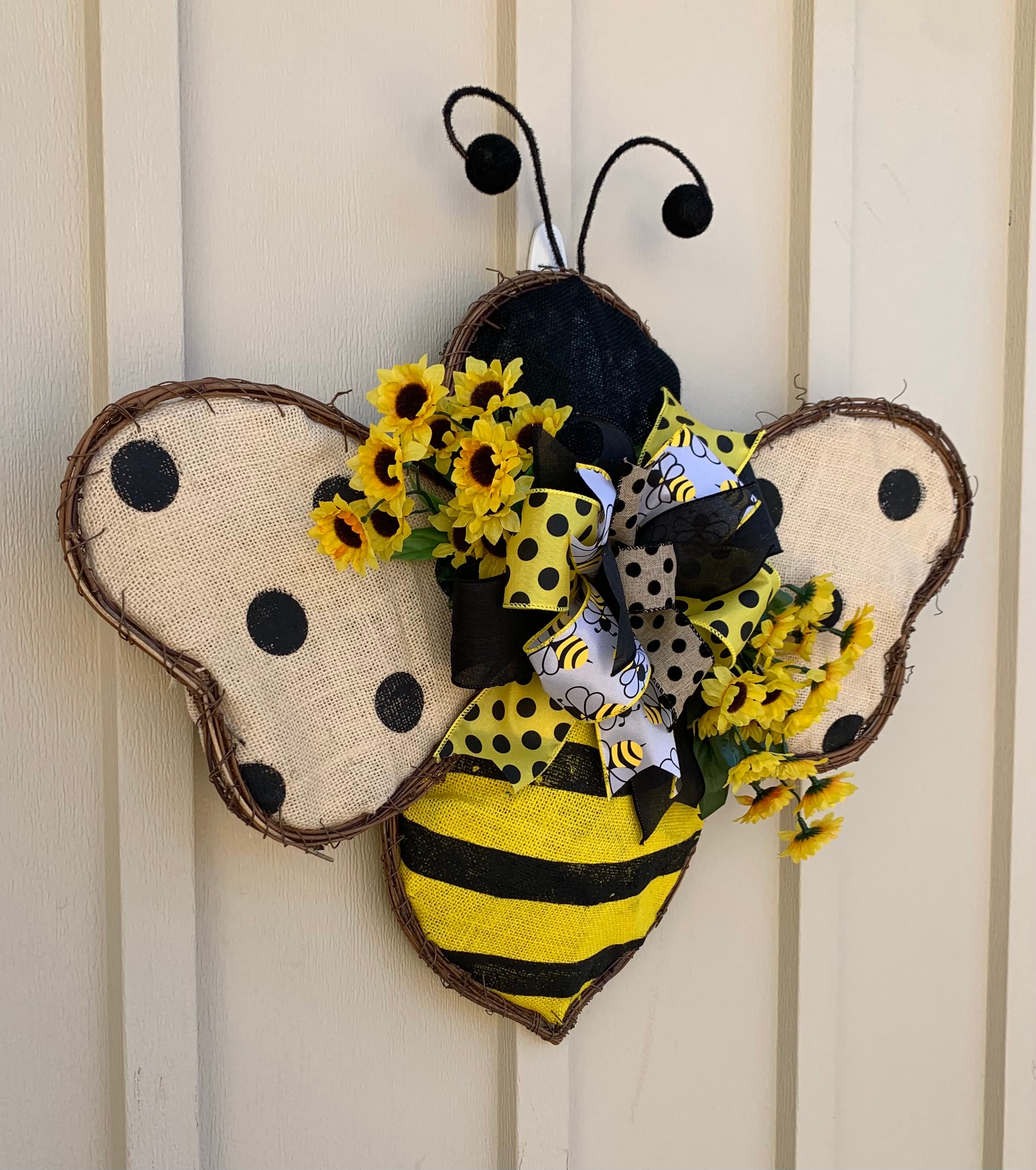 Bumble Bee Front Door Wreath, Bee Door Hanger, Summer Wreath - Etsy