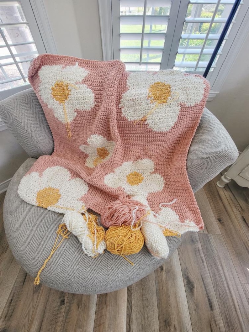 Daisy Crochet Blanket Pattern: Strawberry Flower Afghan (PDF Pattern)