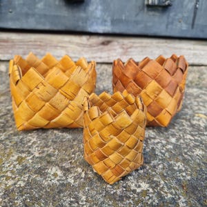 Set of 3 Small Vintage Handwoven Birch Bark Baskets – Scandinavian Folk Art