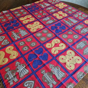 Vintage Swedish Christmas Tablecloth – 1970s Folk Design with Gingerbread Motifs | Retro Holiday Linen. Free Shipping.