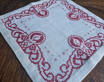 Hand-Embroidered Swedish Christmas Table Topper – Red Cross-Stitch Folk Art | Vintage Holiday Decor | Nordic Table Centerpiece