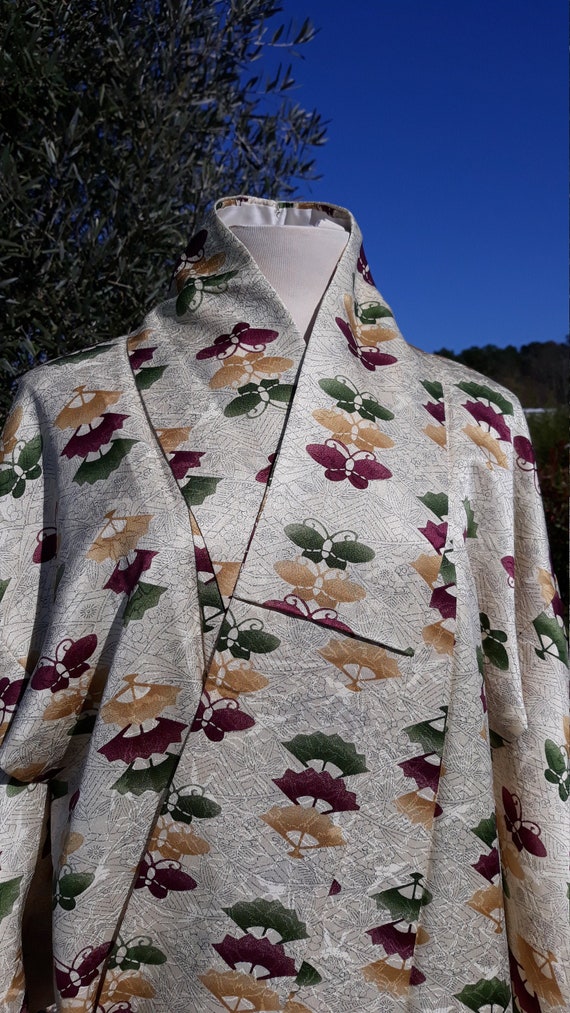 Antique Secondhand Vintage Japanese Kimono Beige Silk