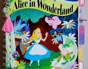 Alice in Wonderland Calendar Planner