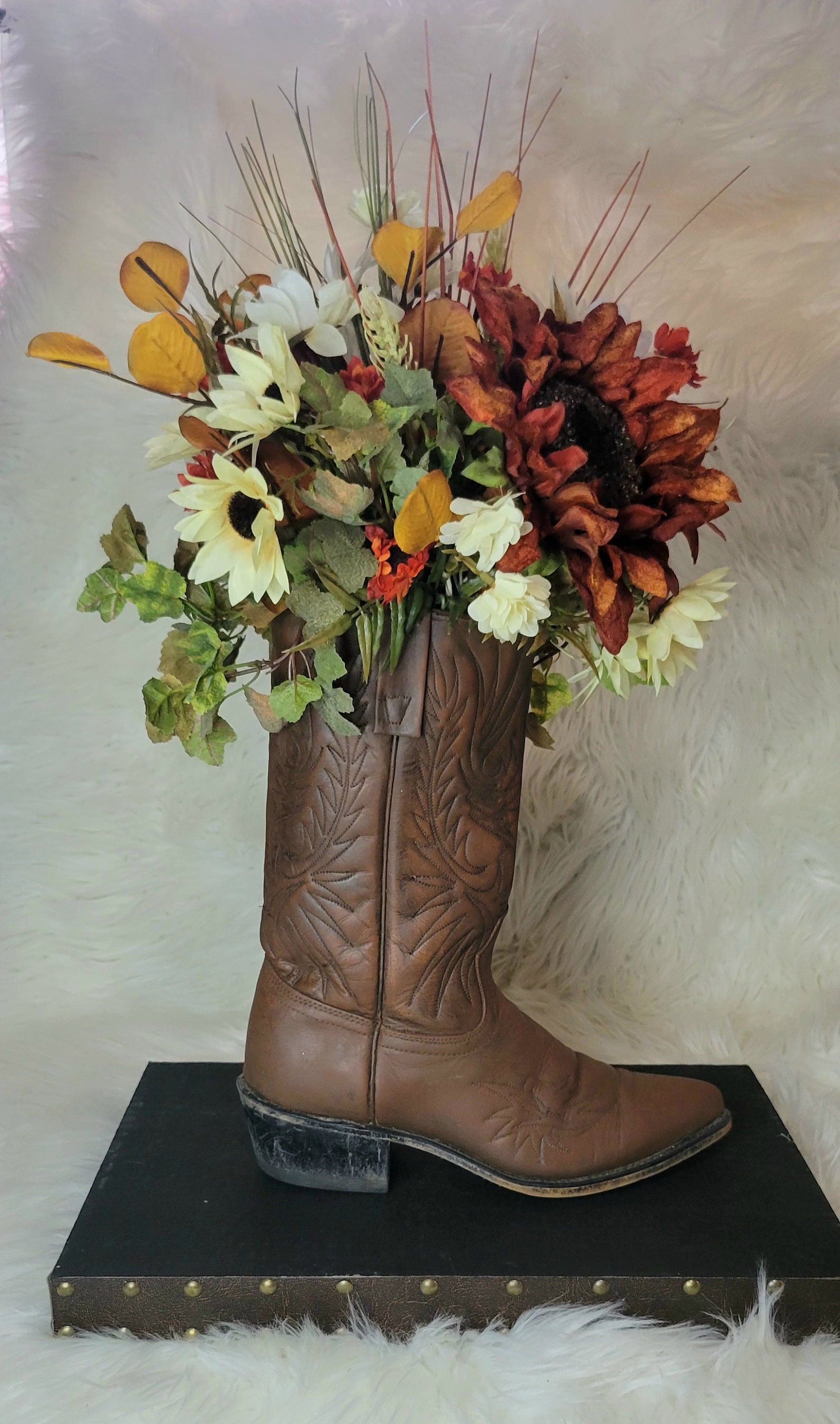 ACME Cowboy Boot Flower Arrangement Cowboy Centerpiece Etsy