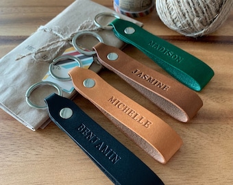 Custom Leather Keychain Personalised, Third Year Wedding Anniversary Gift for Her, Birthday Gift for Sister, Christmas Gift Ideas Her