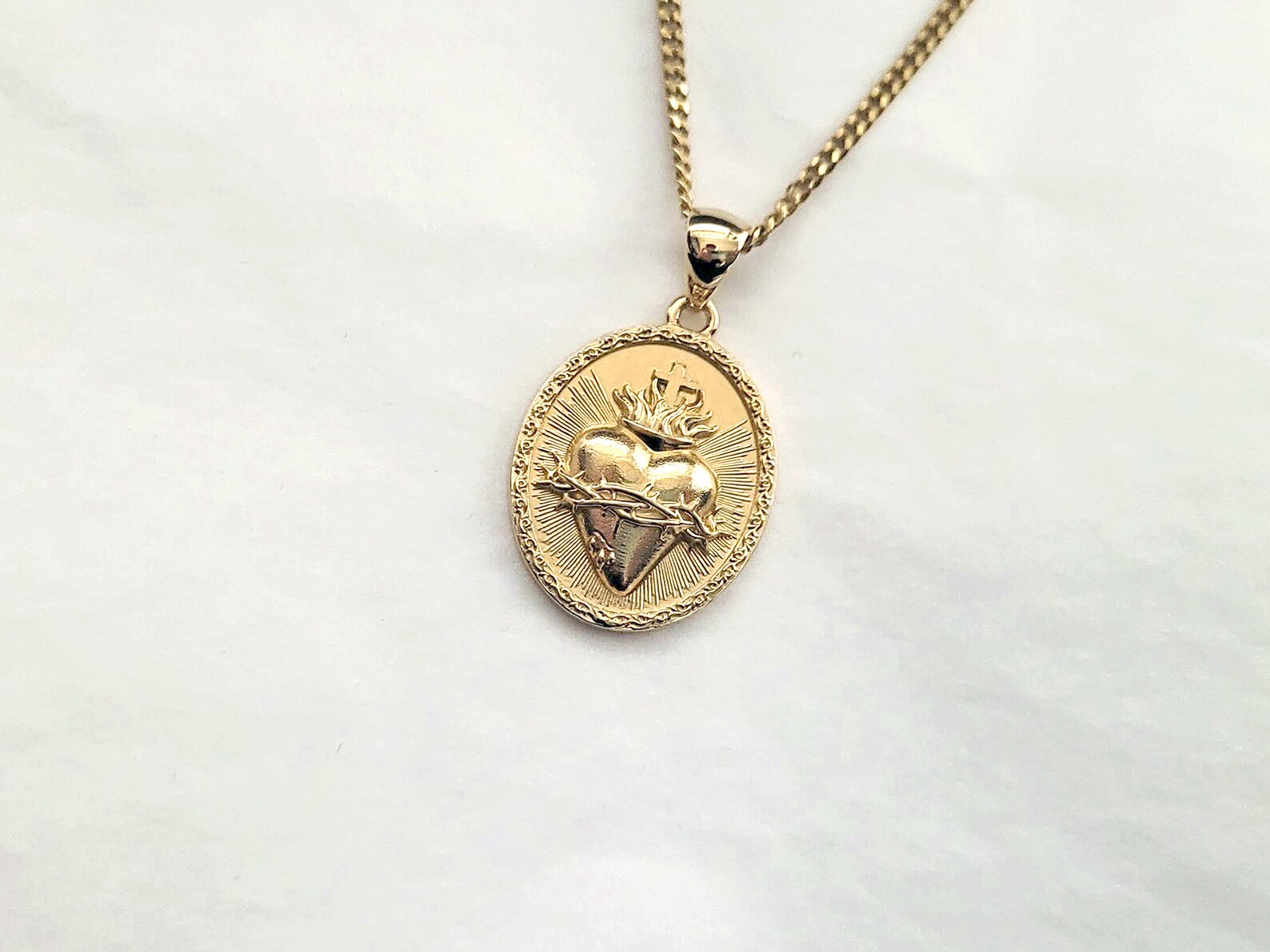14k 18k Gold Sacred Heart of Jesus Necklace Pendant Womens - Etsy