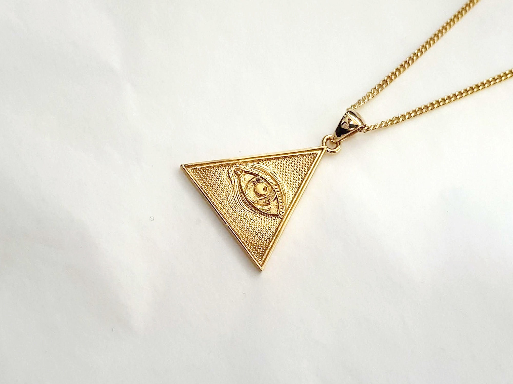 Eye of providence pendant deals