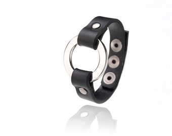 Leather ring bracelet | black bracelet | leather cuff