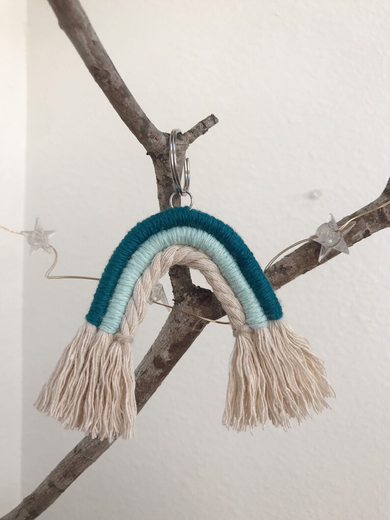 Riptide macrame keychain