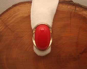 Vintage Red acrylic Costume Jewellery ring