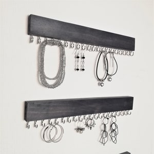 Porta collane da parete, porta gioielli, organizer per collane, appendino con ganci, espositore in legno per gioielli.