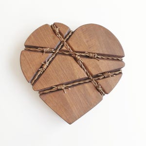 8th anniversary bronze gift for men him her 8 year wedding anniversary gifts husband heart shaped wooden decor barbed wire sculpture
