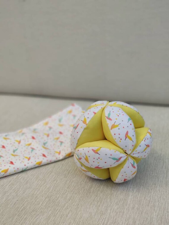 pelota de tela montessori