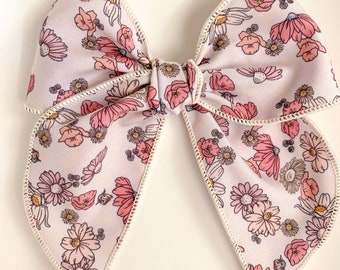 Spring Daisy Floral Print Bow // Spring Sailor Bow // Hair Clip or Nylon Band //