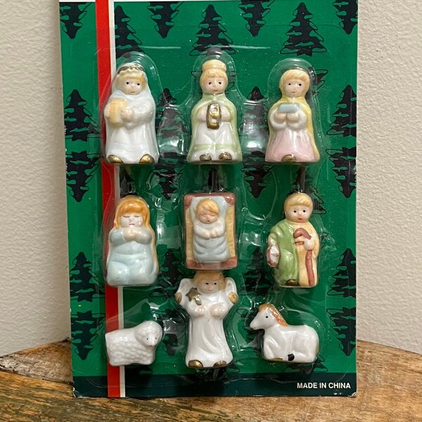 9 Piece Porcelain Nativity Set, Child Baby Jesus, Mary, Joseph, Wise Men, Lamb, Horse, Angel Figurines for Christmas Decorating, Vintage