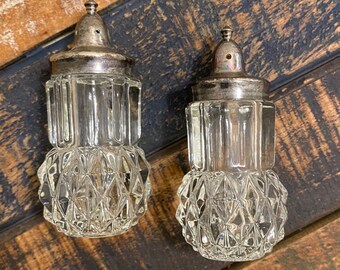 Diamond Cut Salt and Pepper Shakers Set of 2, Vintage Collectible Glass, Antique Kitchen Decor, Hostess Gift, Dining Room Table Setting