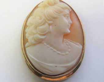 Vintage 14K Yellow Gold Shell Cameo Brooch or Necklace