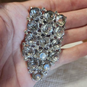 Rhinestone Decorative fur clip & Buckle – Silver Sparkle Vintage Unique Signed Weiss Fur Clip Clear Rhinestone Prong  main image 3