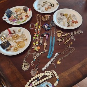 Jewelry Lot Vintage And Costume Cameos Necklaces Earrings Brooches Christmas Over 3 Pounds Destash Lot