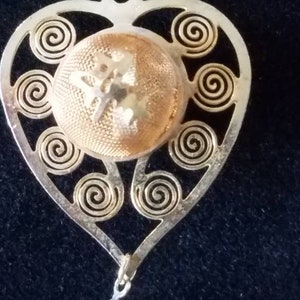 Chinese Gold Heart With Puff Ball Pendant Reversable Saying On Each Side 18 Inch Chain Vintage