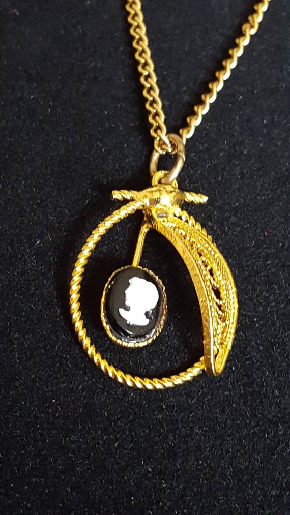 Vintage Gold Black White Cameo Necklace With 17" … - image 1