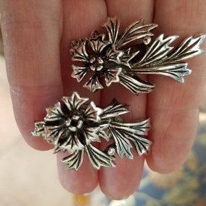 Vintage Judy Lee Large Silver Flower Clip On Earrings