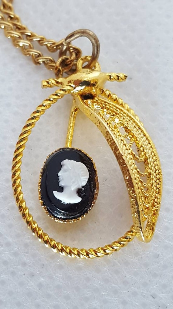 Vintage Gold Black White Cameo Necklace With 17" … - image 2