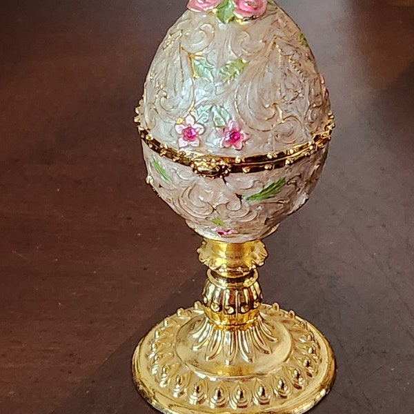 Faberge Egg Style Ring Jewelry Trinket Holder Beautiful Enamel Pink Flowers And Cream Gold Rhinestone Flower Centers Gorgeous Detail 4 Inch