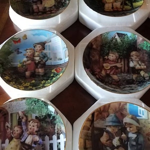 M.J.Hummel Little Companions Collectors Plates Full Set In Package Mint Condition M.I. Hummel Collection 12 Count Vintage