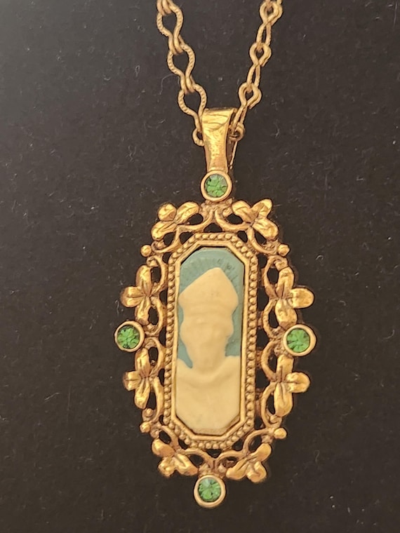 Vatican Library Collection Pope Cameo Necklace Gold Chain Religious Jewelry Vintage Necklace Pope Necklace Catholic Jewelry